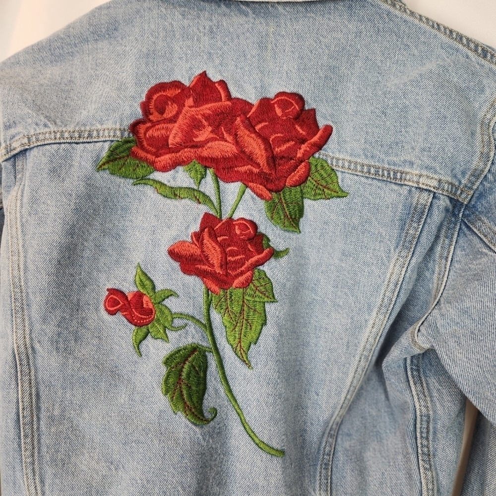 Aritzia TNA denim jacket size XXS in EUC - Picture 6 of 6